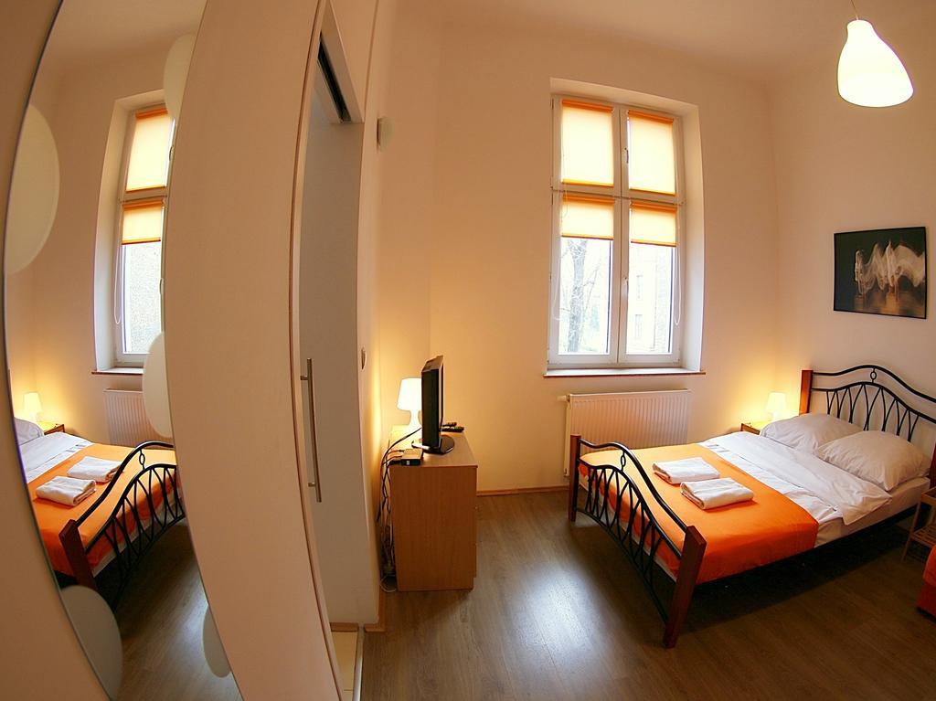 Visitkrak Lejlighed Kraków Værelse billede